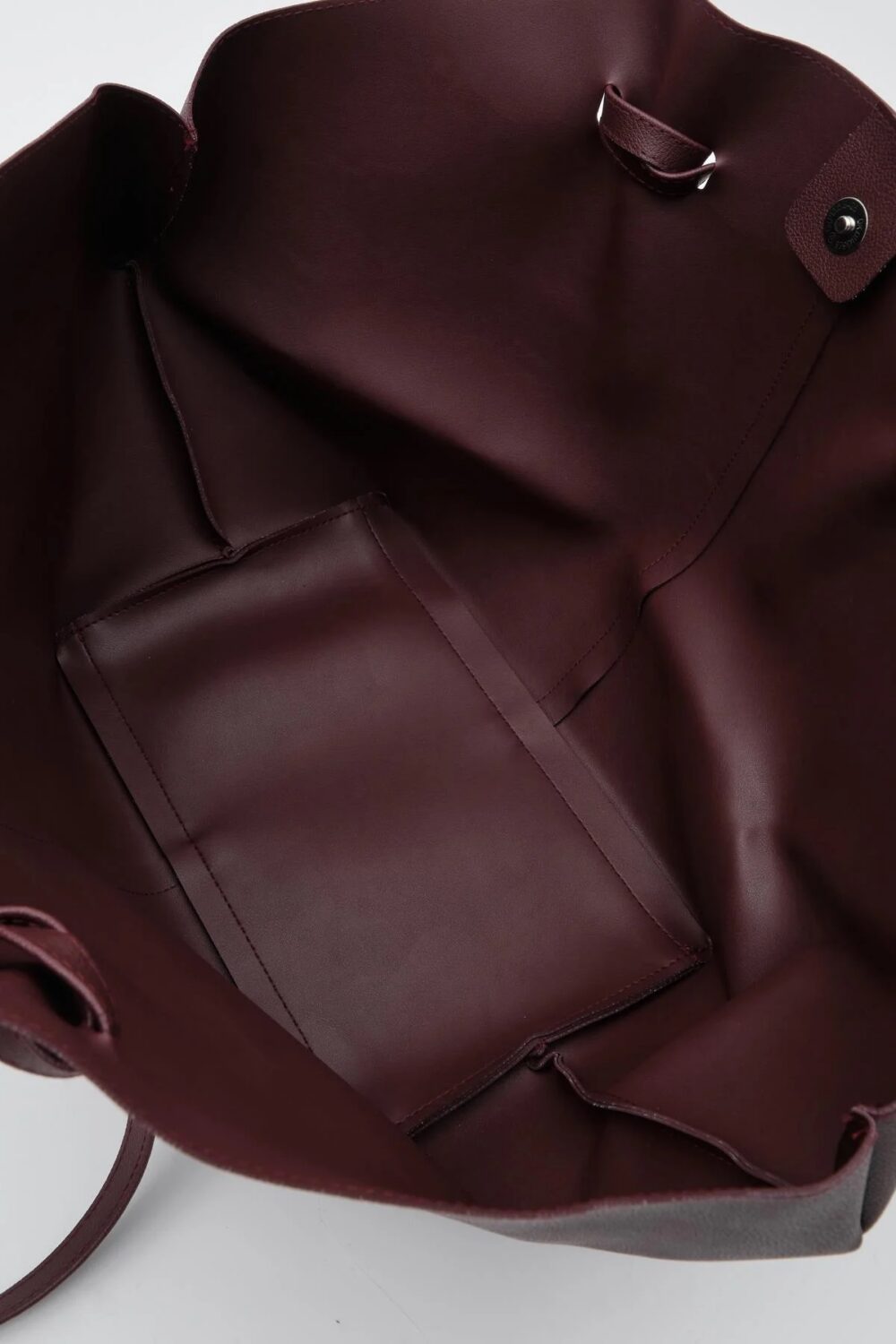 Moss Bordeaux