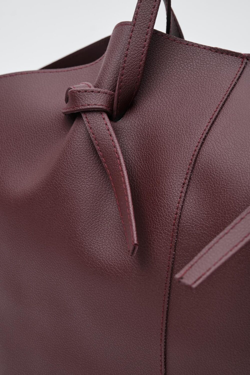 Moss Bordeaux