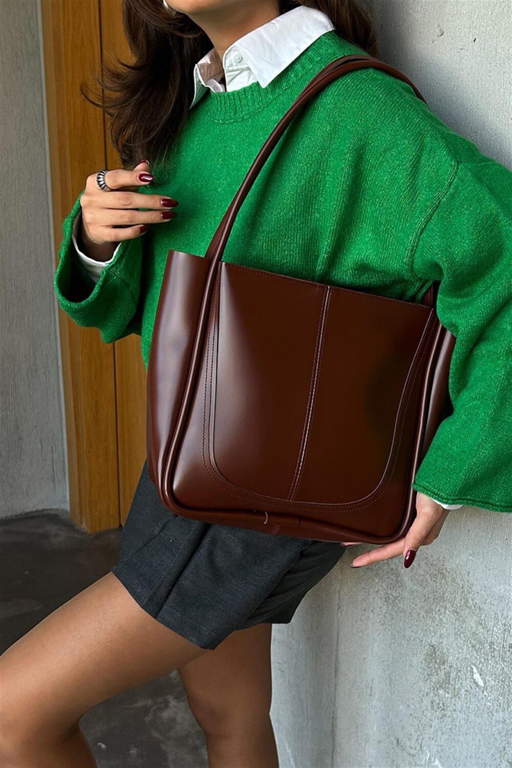 Moscow Chestnut Brown + Purse