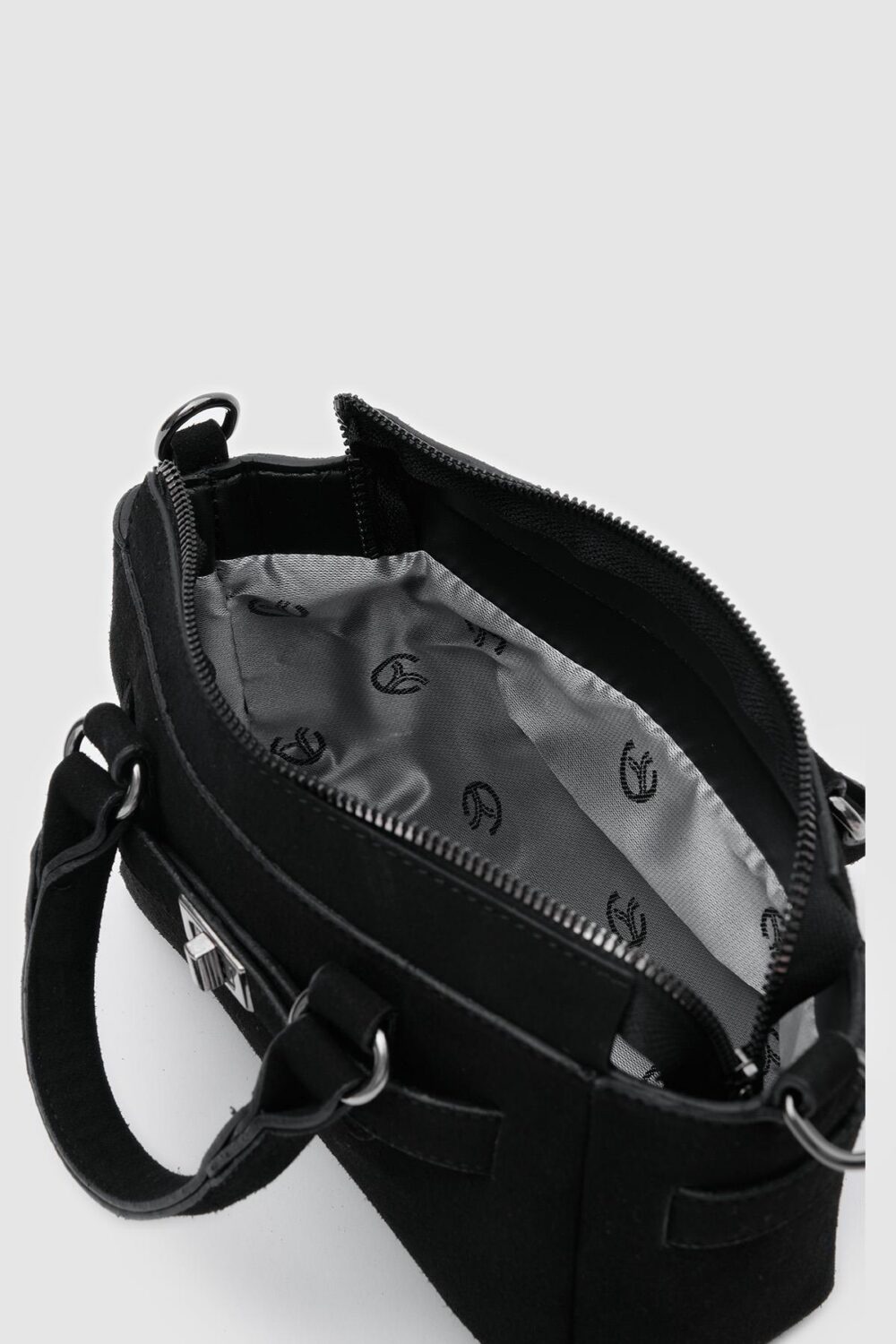 Vogue Suede Black