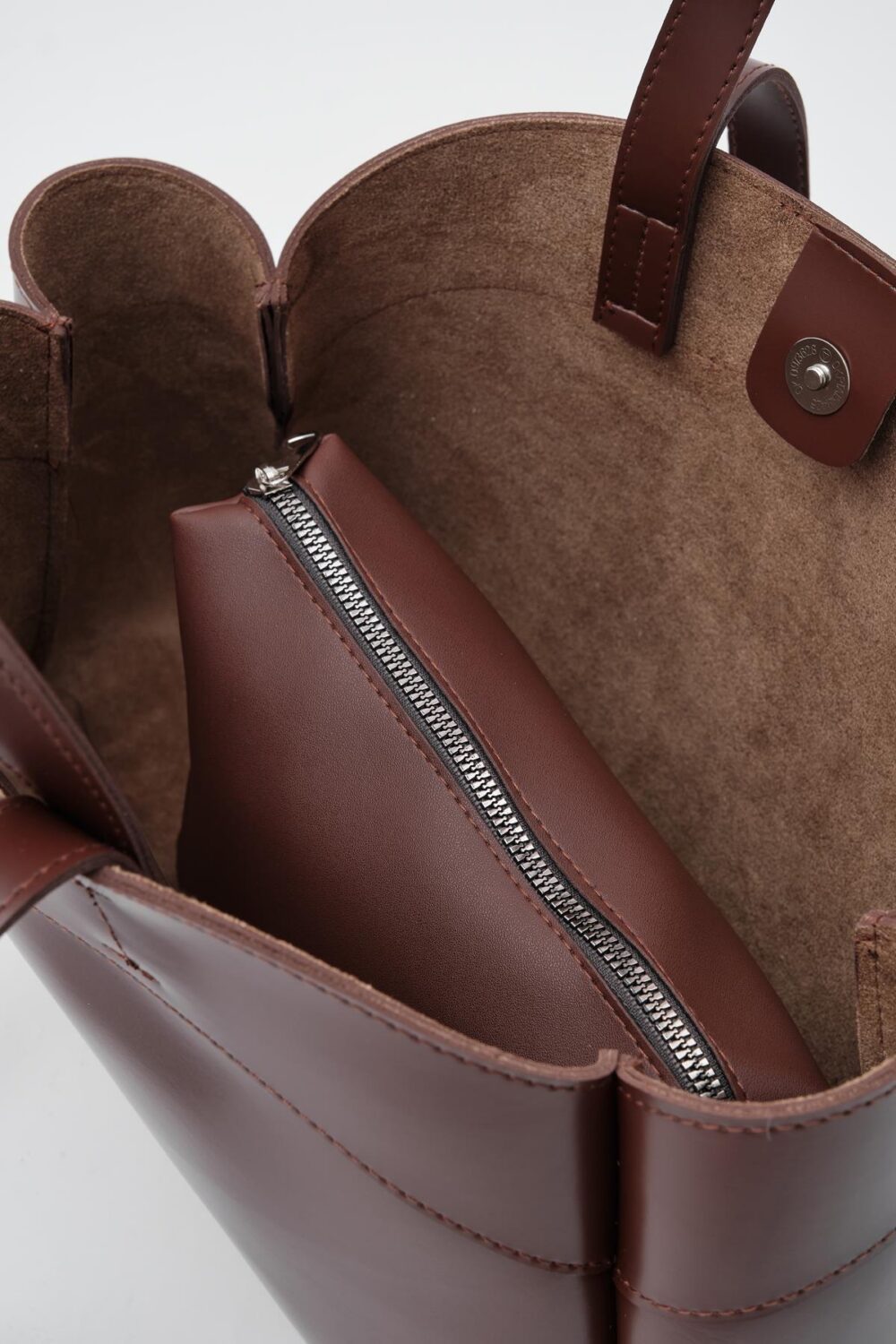 Higgs Chestnut Brown + Purse