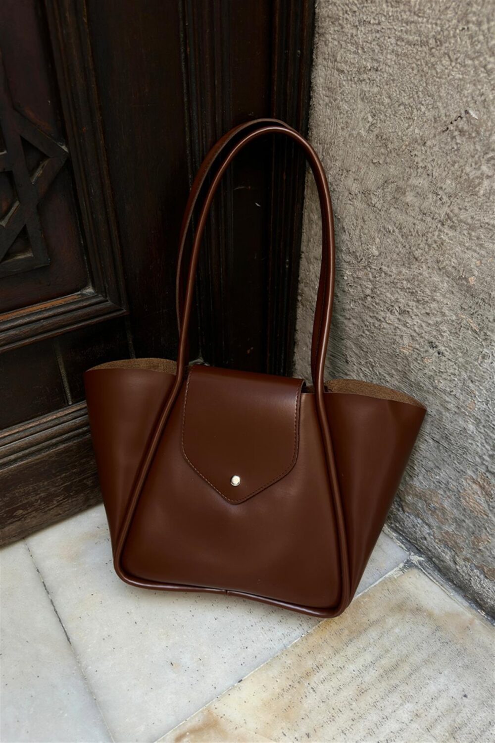 Petra Chestnut Brown + Purse