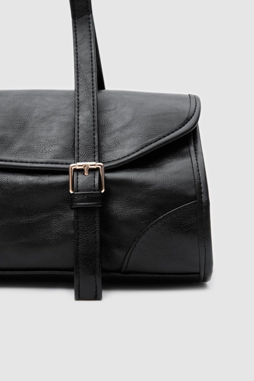Calvino Black