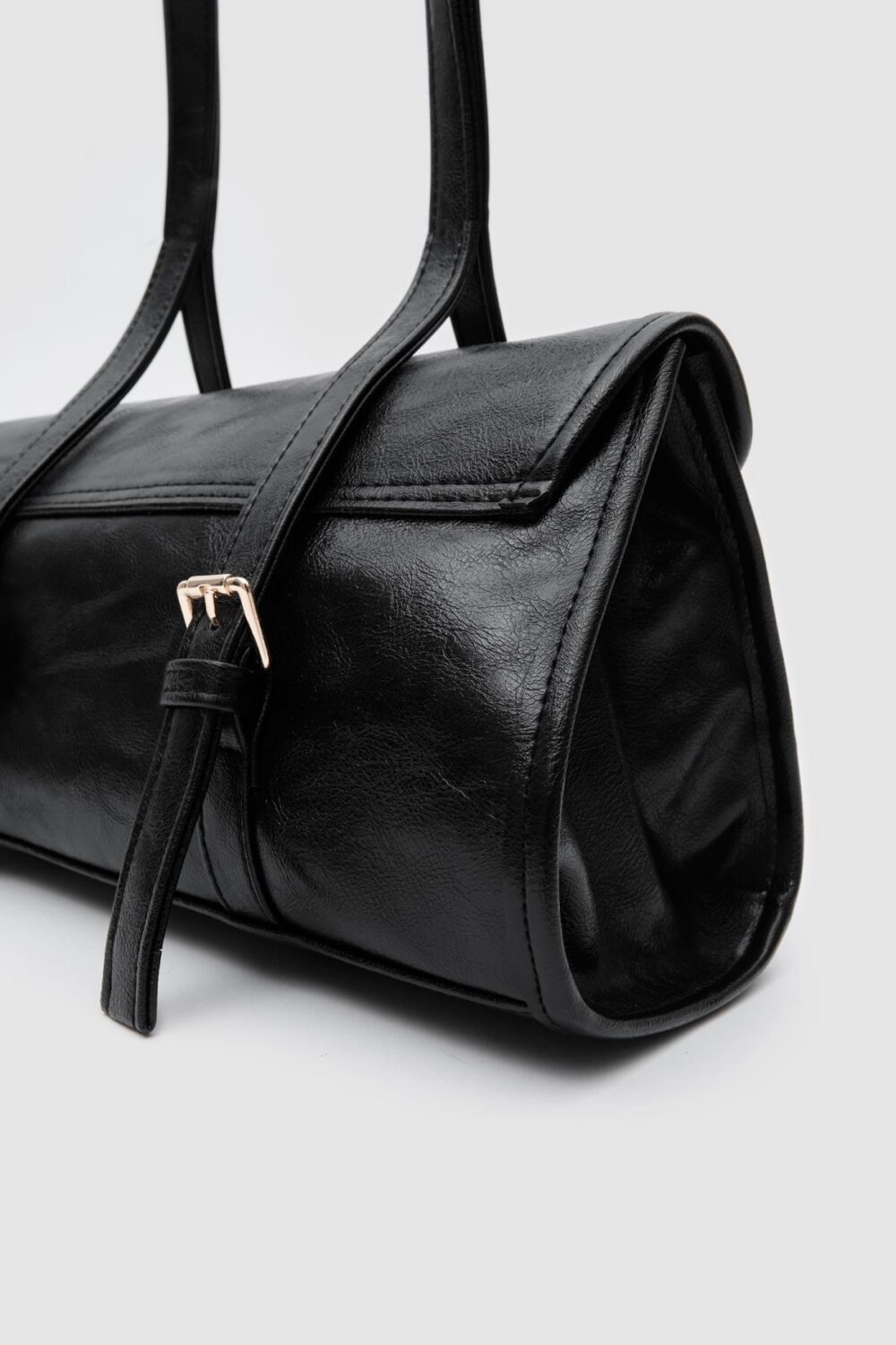 Calvino Black