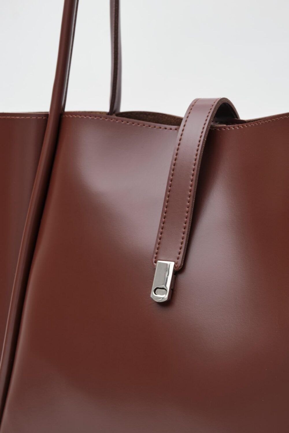 Chester Chestnut Brown + Purse
