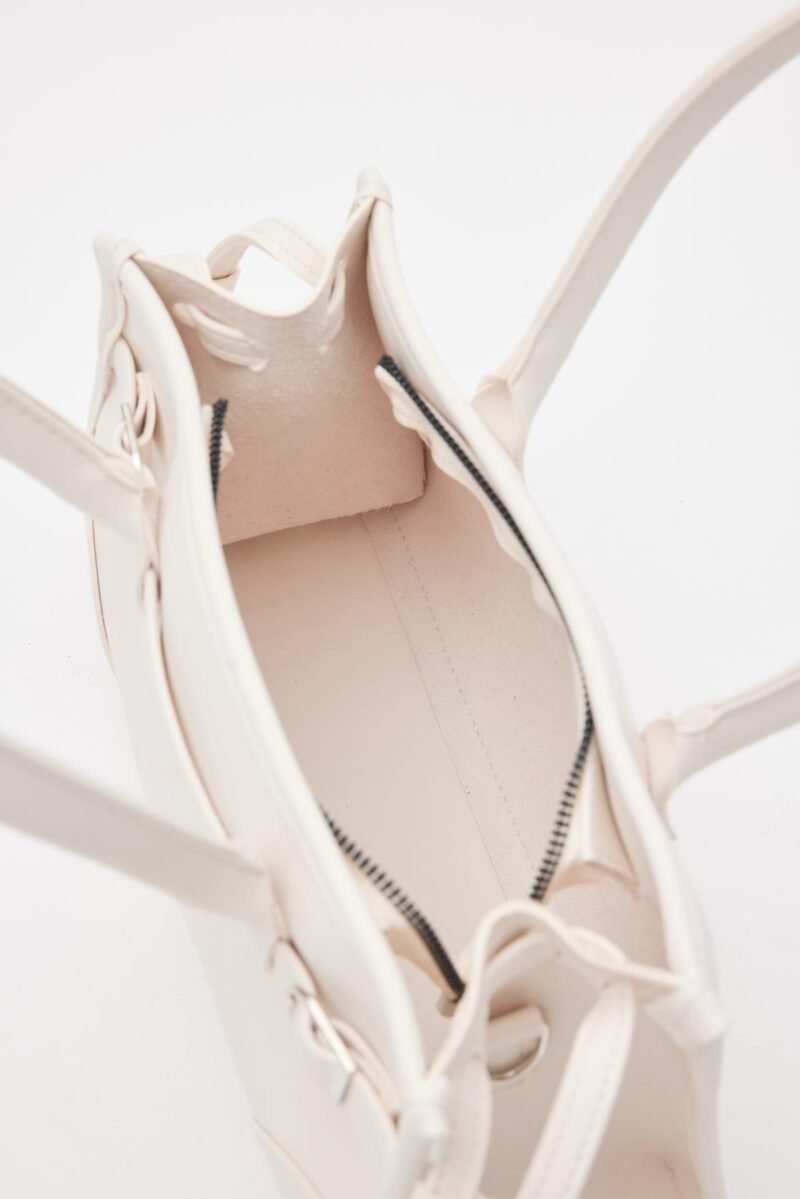 Maya Off-White - Image 3