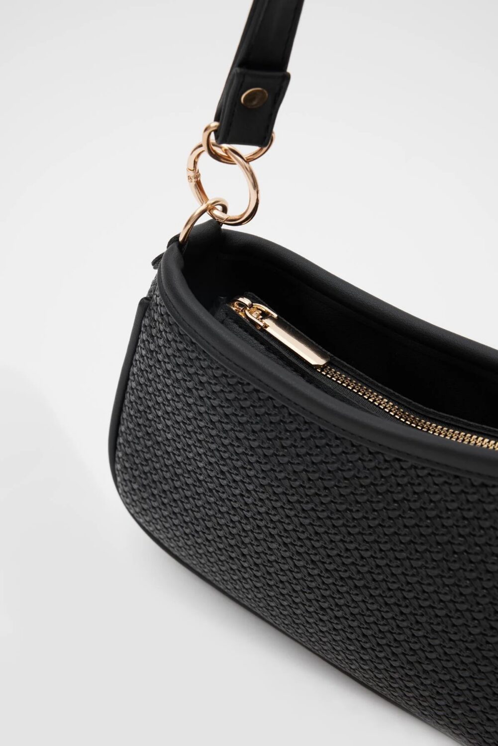 Farme Canvas Black