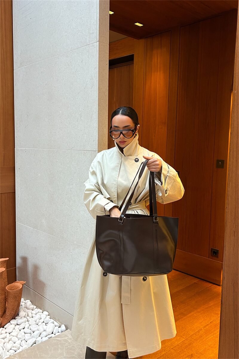 Kylie Brown + Purse - Image 5