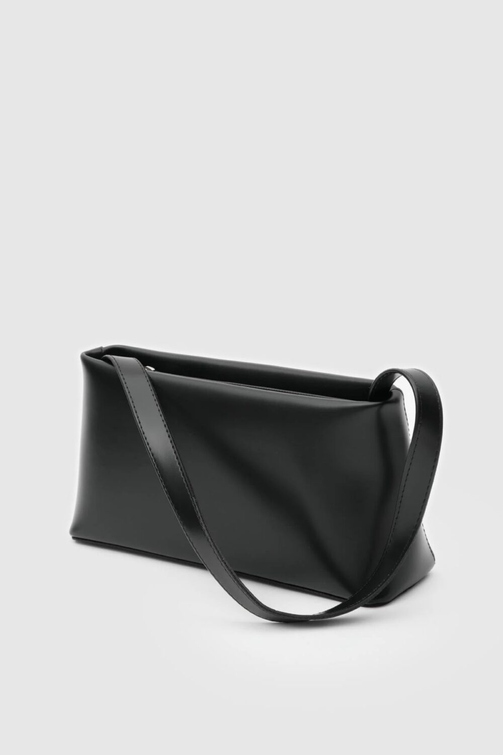Capella Black