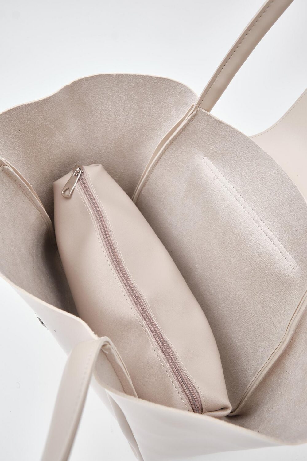 Petra Cream + Purse