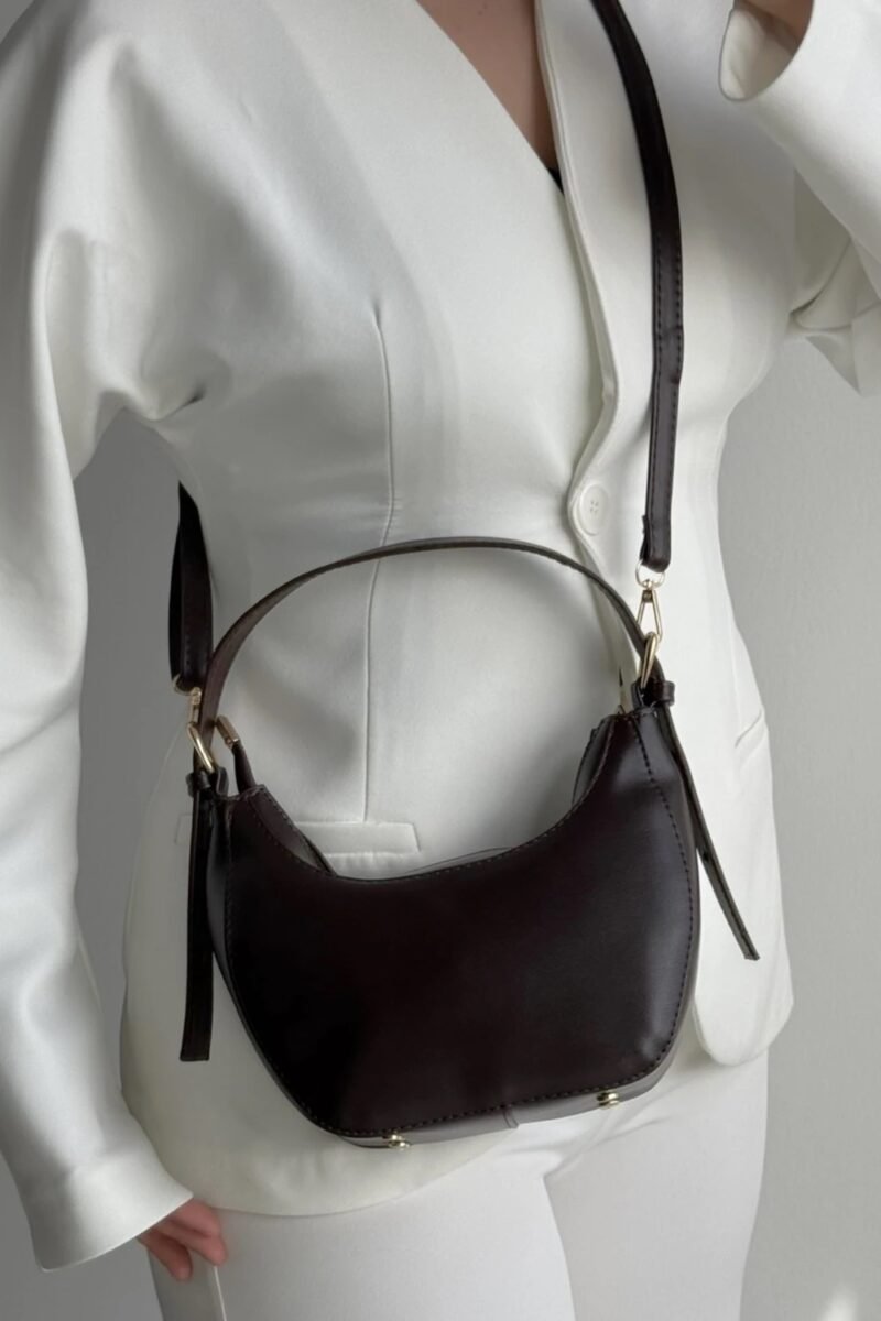 Lyon Brown - Image 2