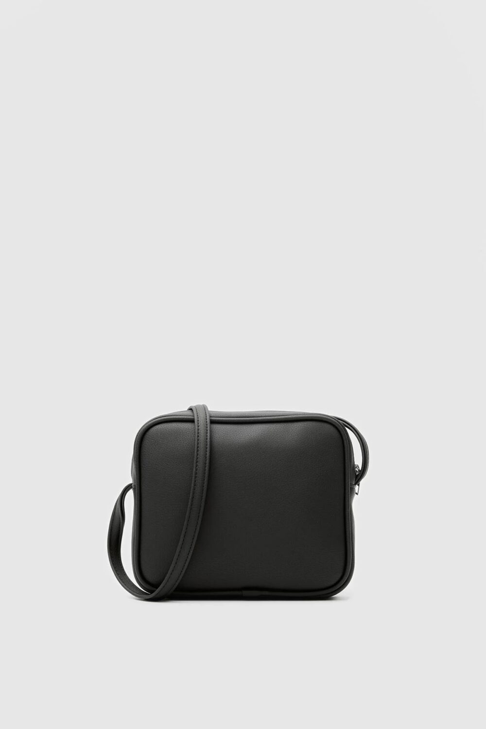 Masha Cross Black