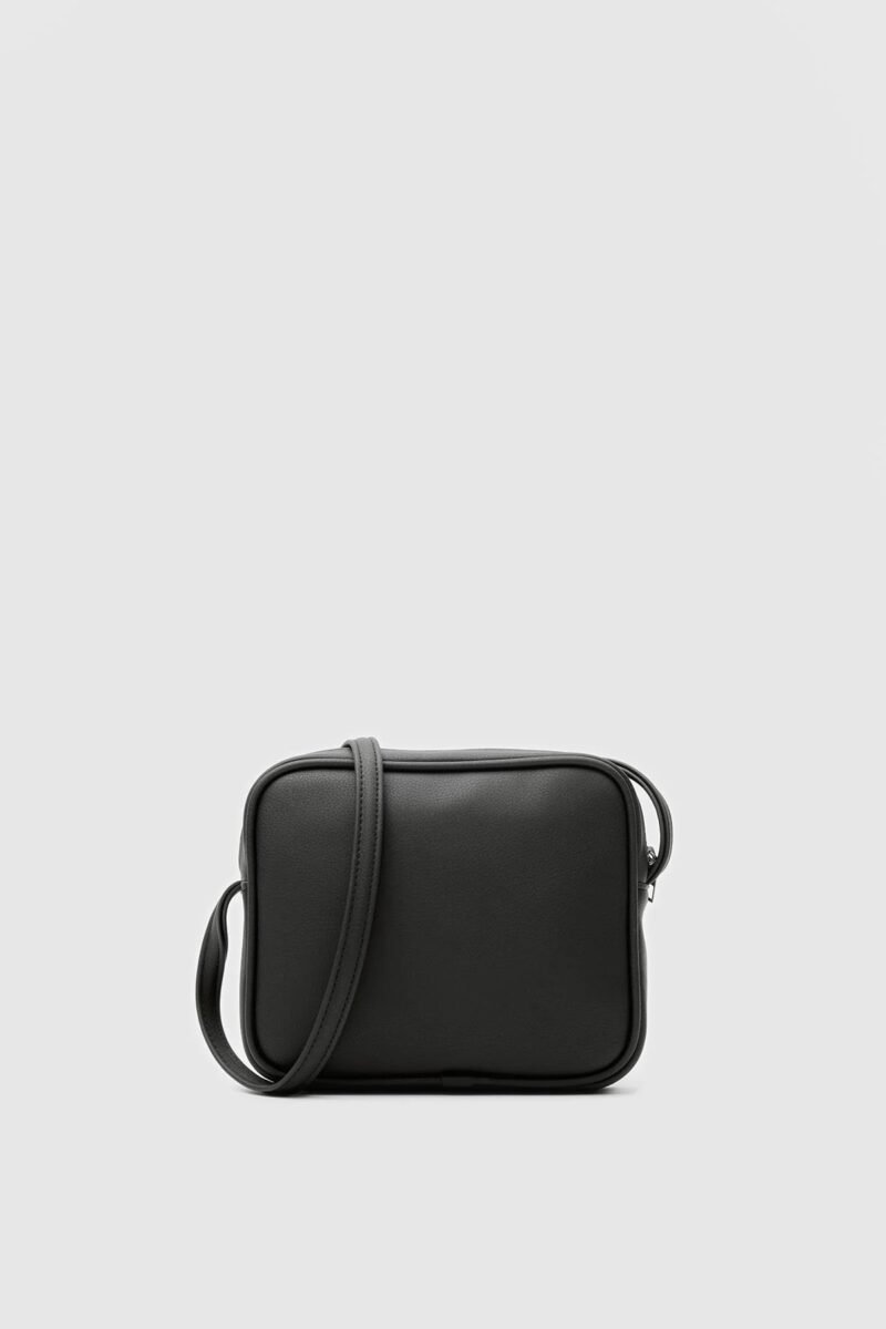 Masha Cross Black
