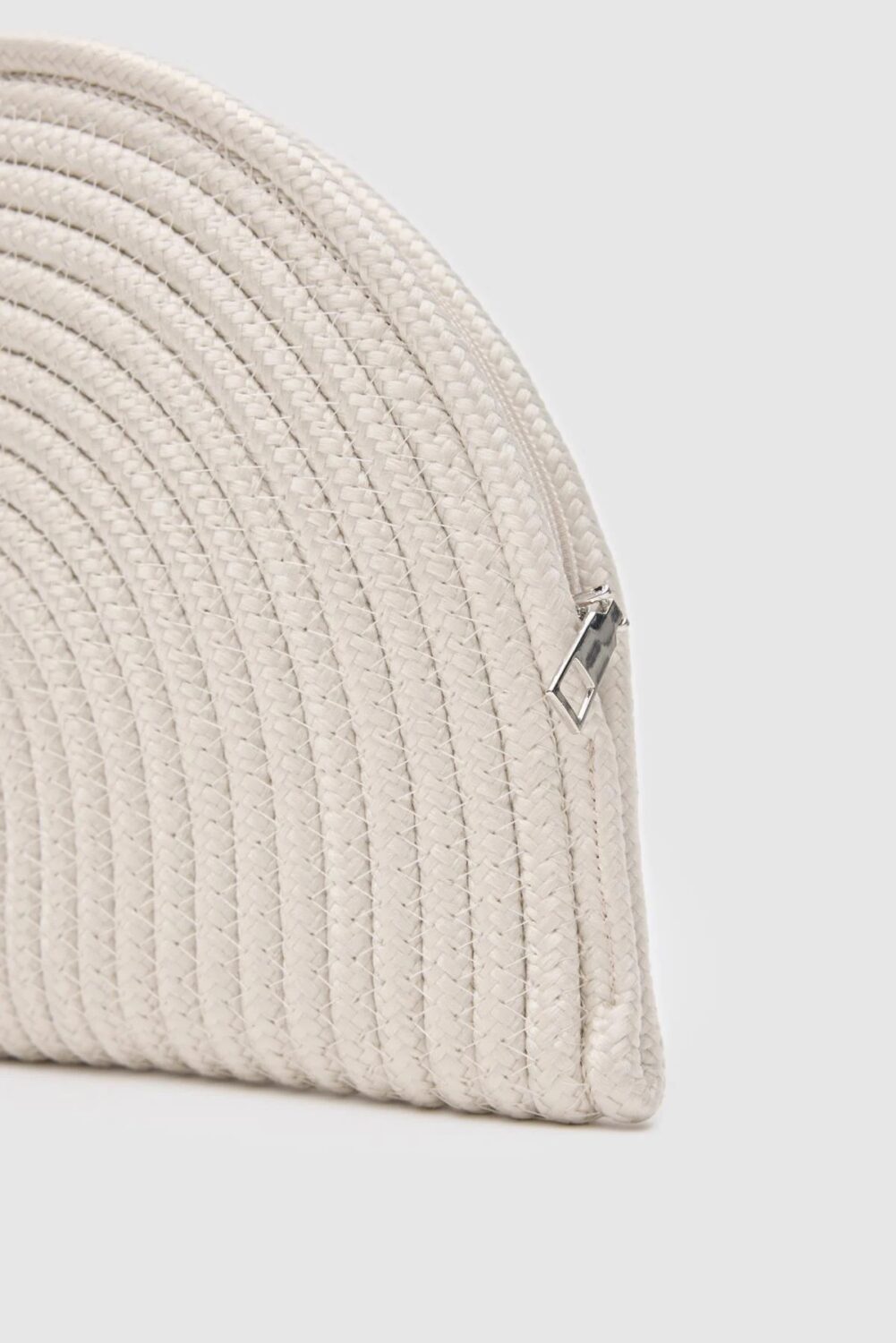 Breeze Cream Straw Handmade Clutch