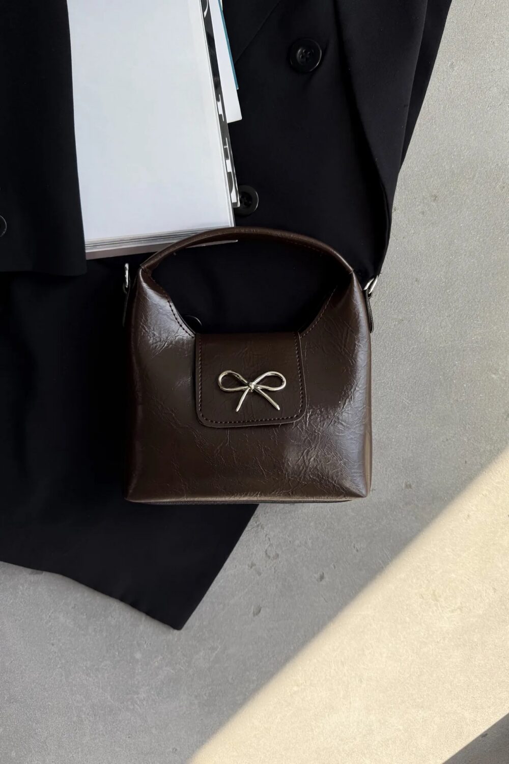 Papillon Brown