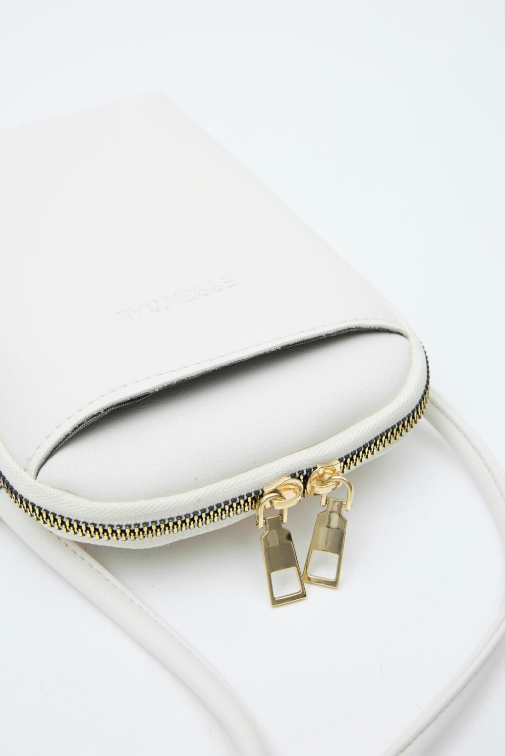 Vux Off-White