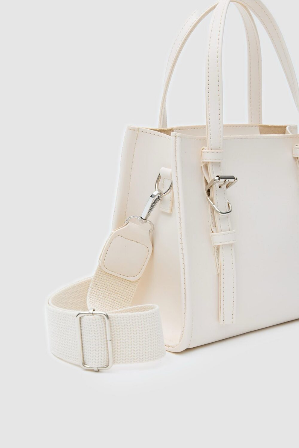 Tori Off-White
