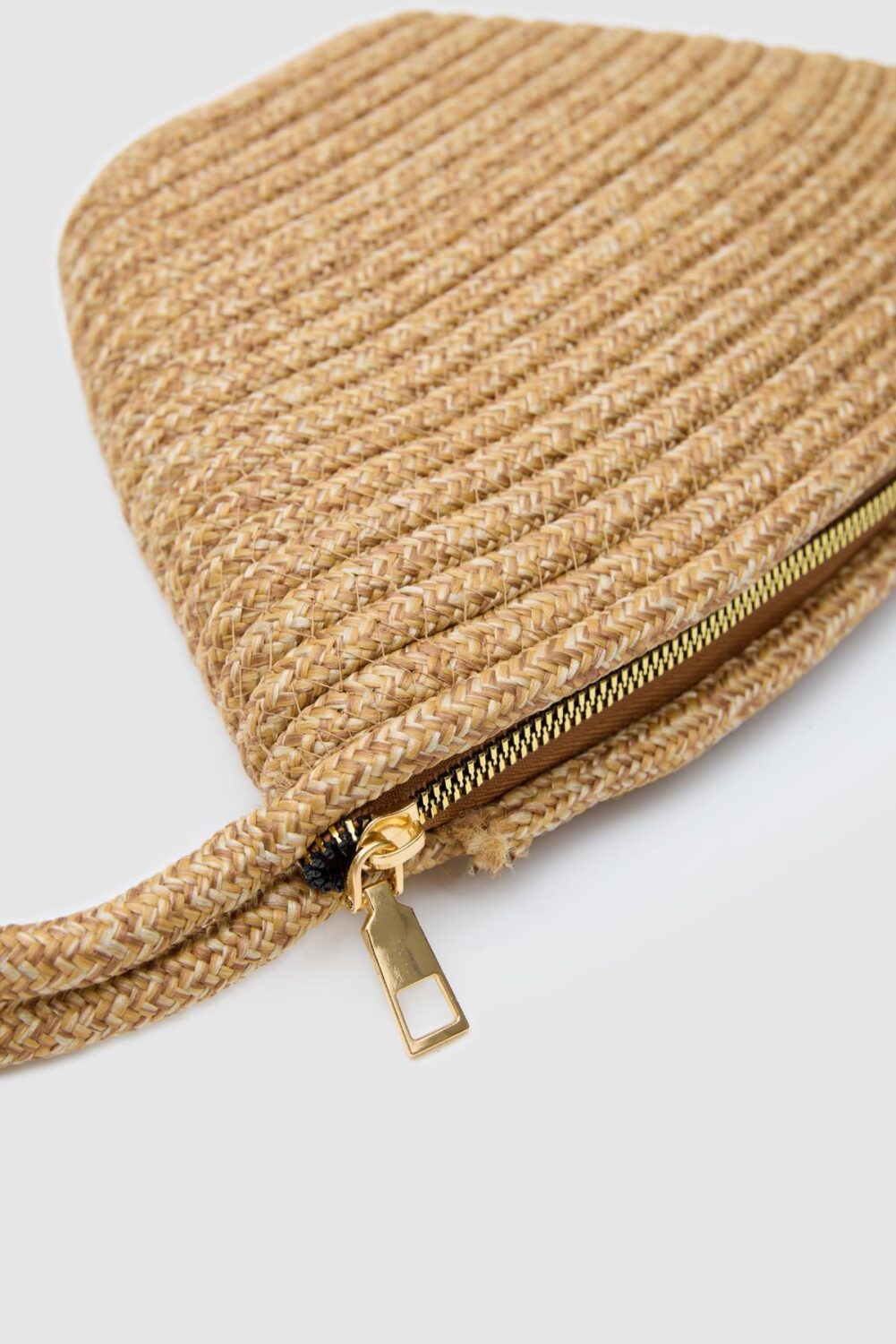 Rome Nude Straw Handmade Clutch