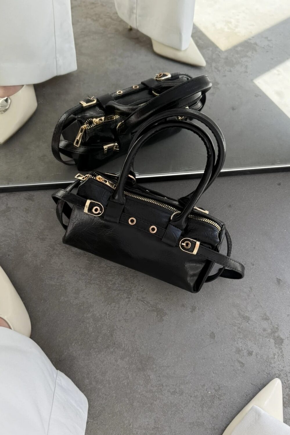 Loop Black