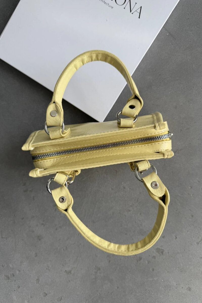 Snug Butter Yellow - Image 3