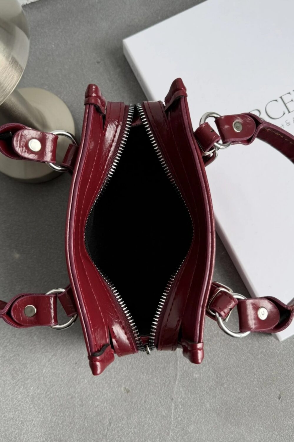 Snug Bordeaux