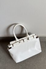 Dali White