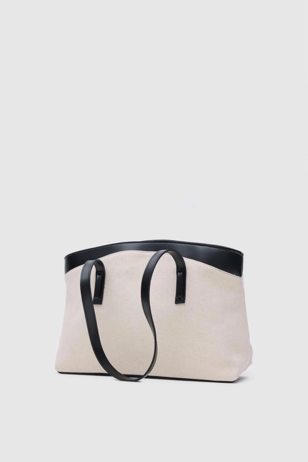 Iris Canvas Black