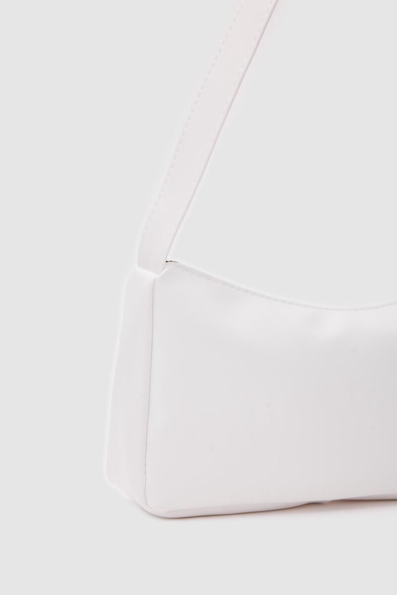 Casper White - Image 3