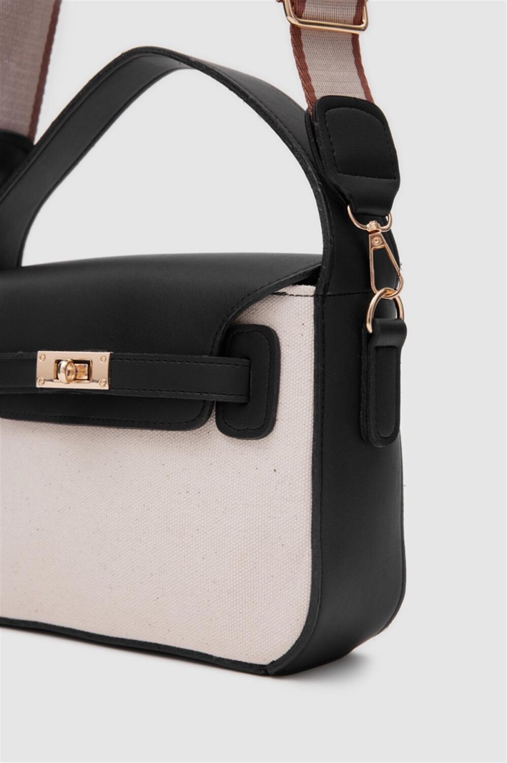 Lindy Canvas Black