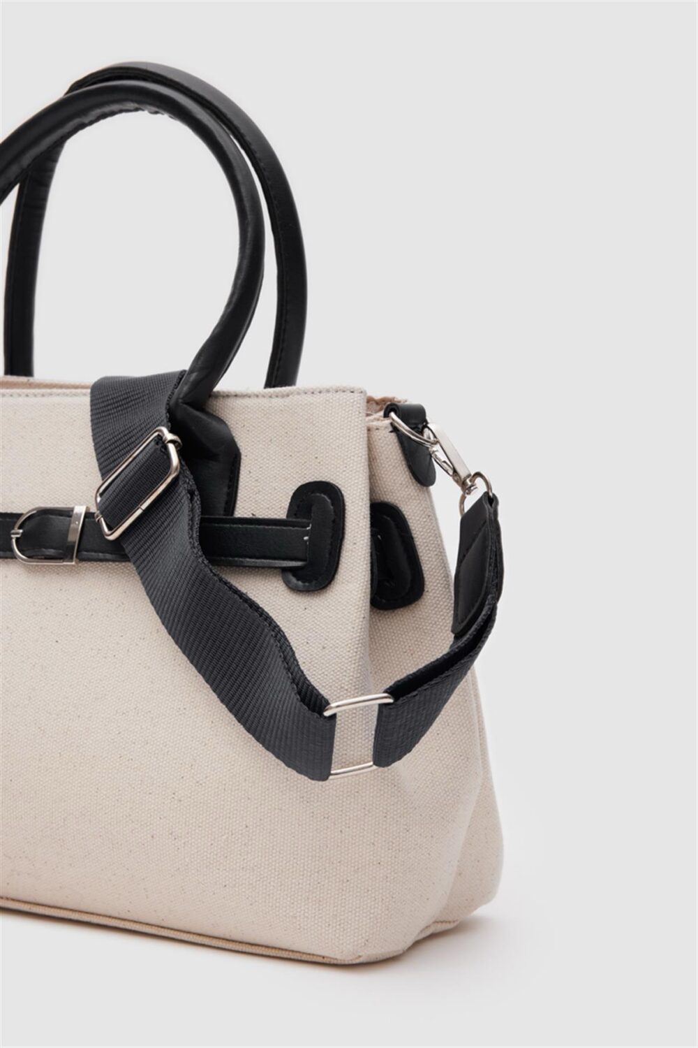 Porto Canvas Black