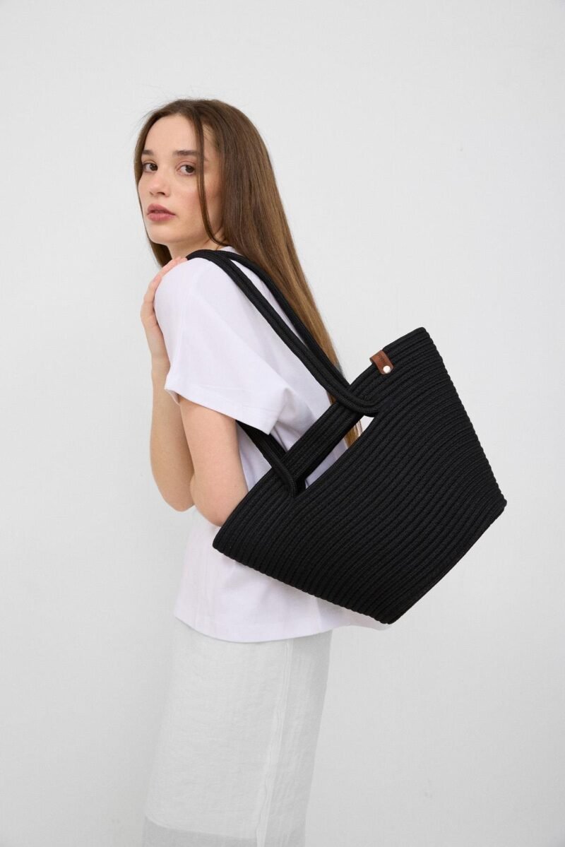 Roya Handmade Straw Black - Image 4