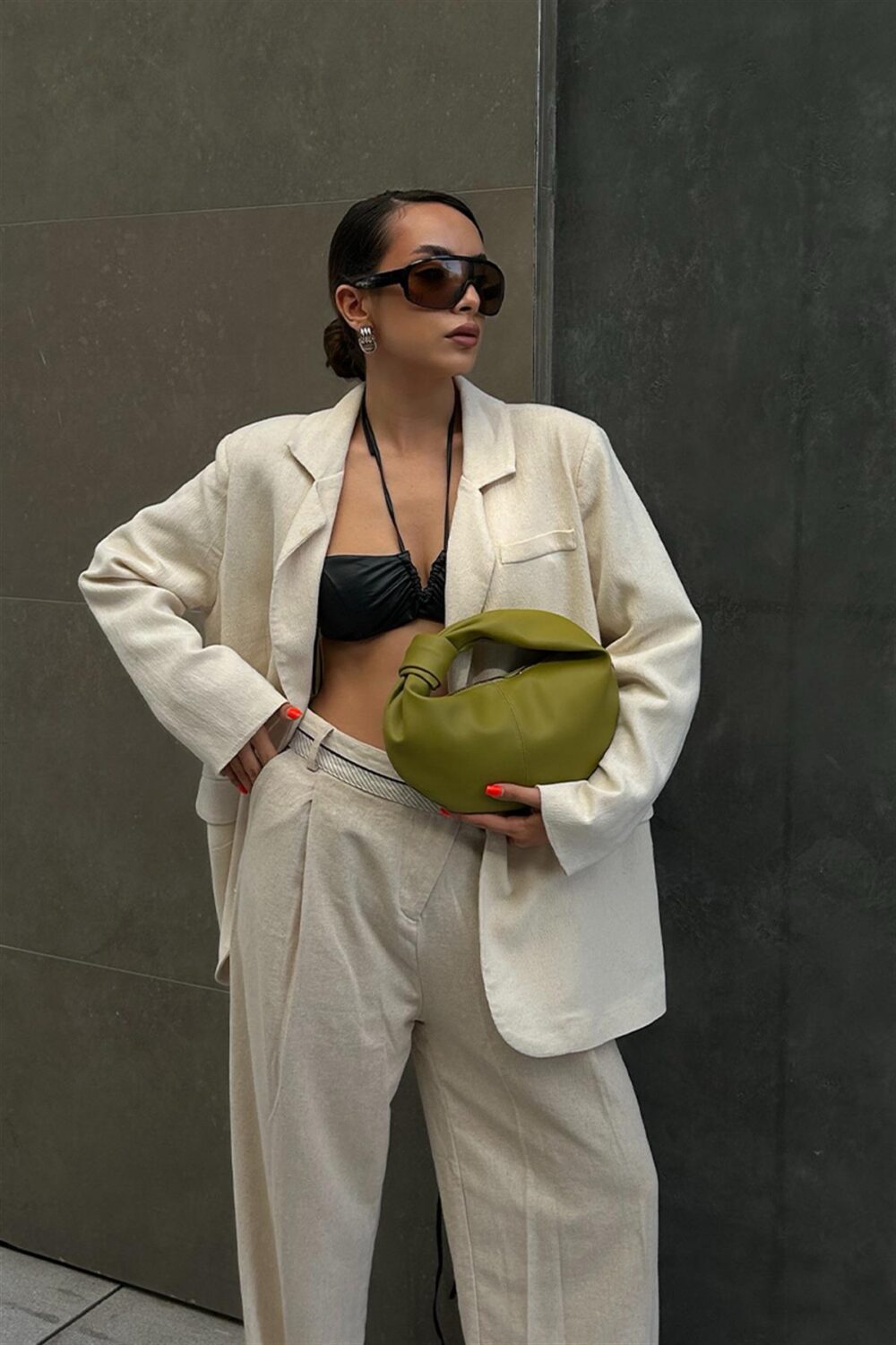 Capsule Olive Green
