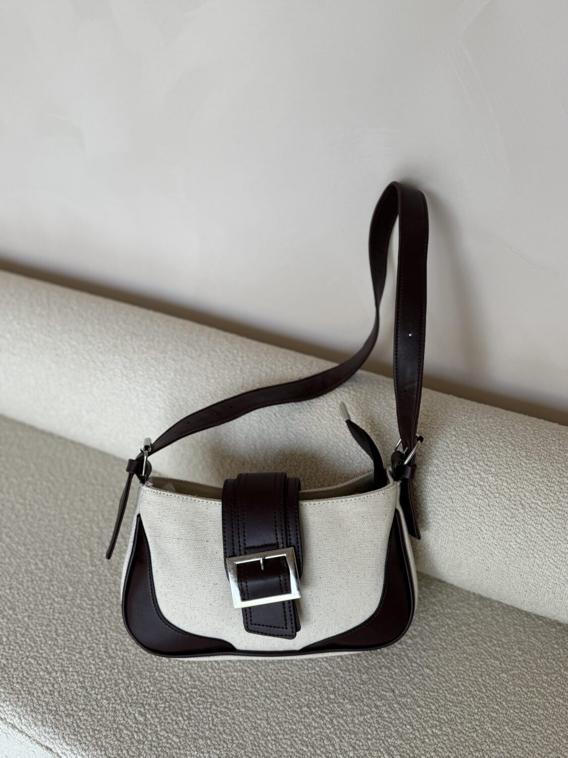 Kate Canvas Black