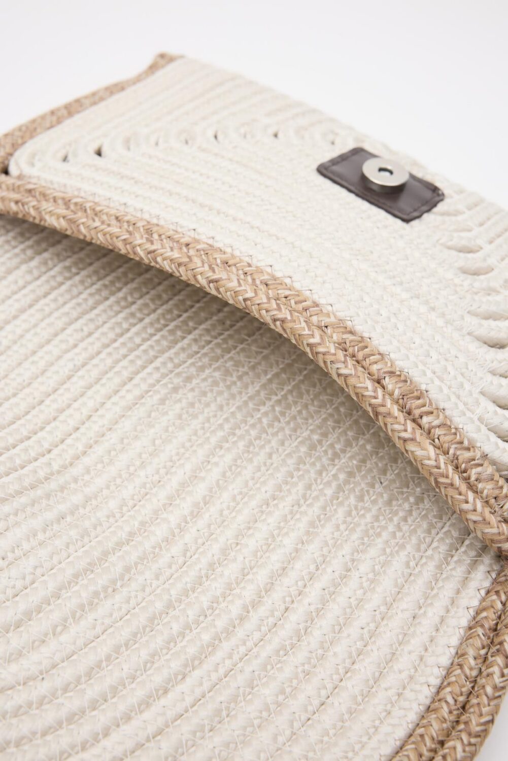 Giselle Straw Clutch