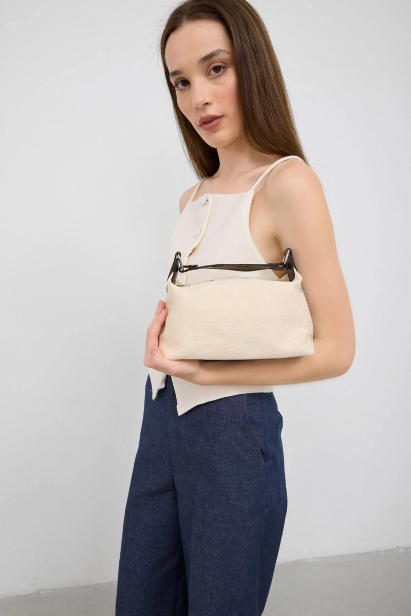 Axe Brown - Image 3