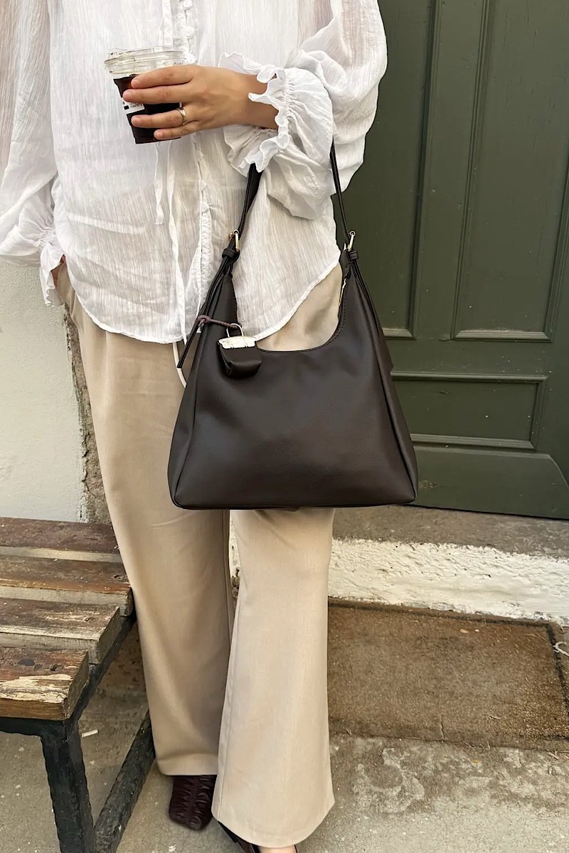 Onyx Brown + Charm - Image 2