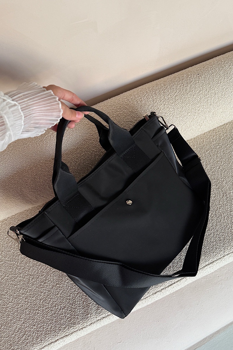 Noa Multi Compartments Black