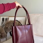 Moscow Medium Bordeaux + Purse