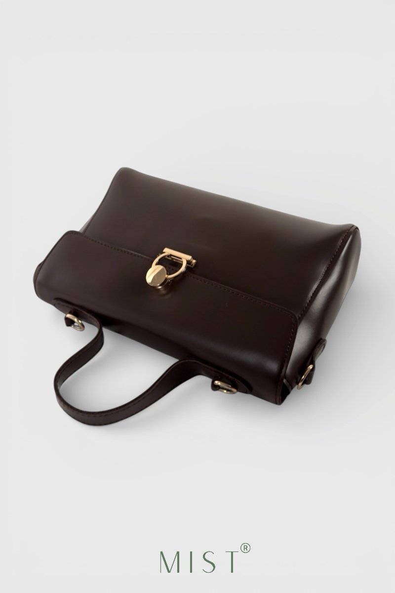 Perla Brown - Image 5