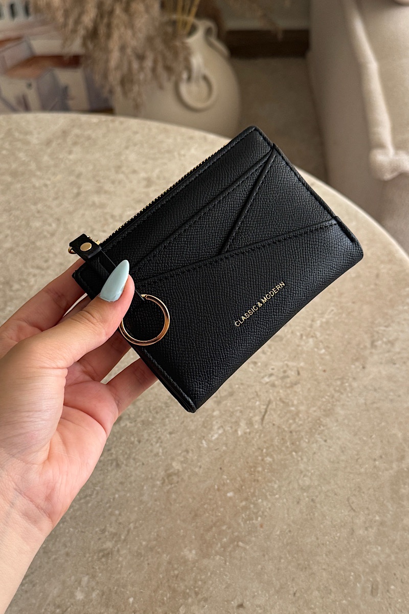 Vela Black