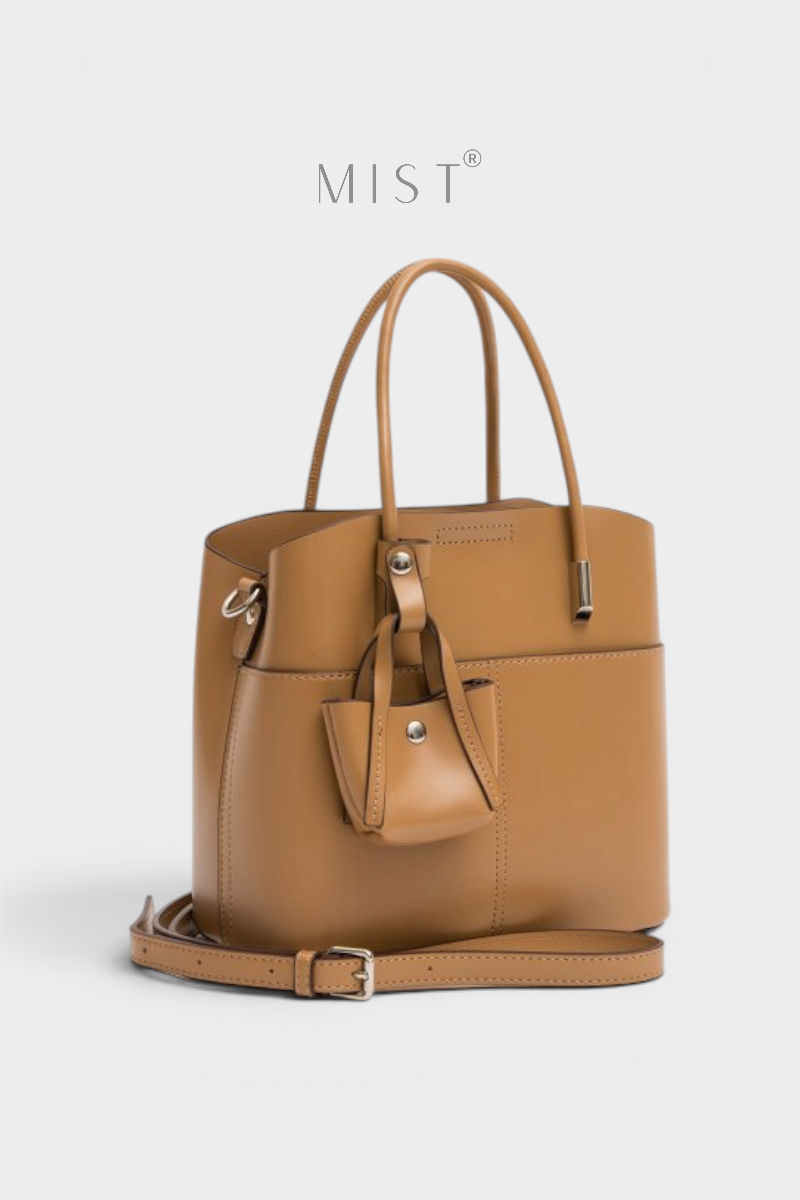Nina Camel