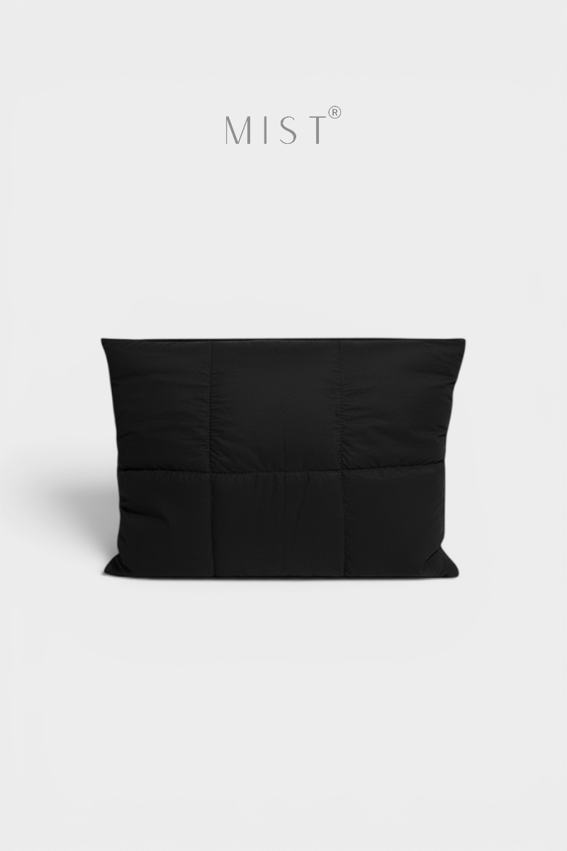 Float Magnetic Laptop Sleeve Black