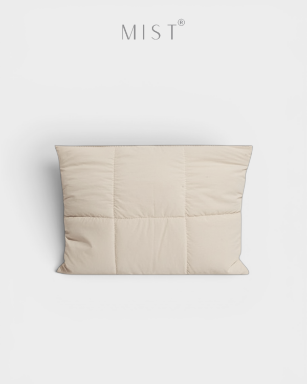 Float Magnetic Laptop Sleeve Cream