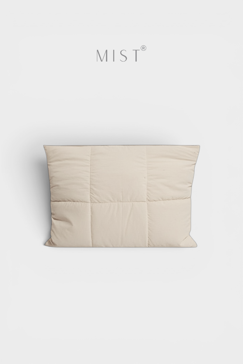 Float Magnetic Laptop Sleeve Cream