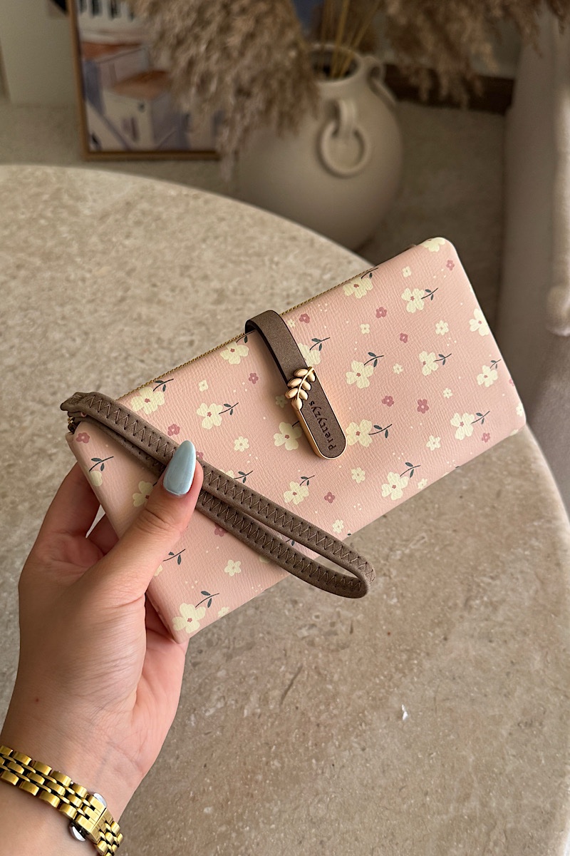 Hazel Pink