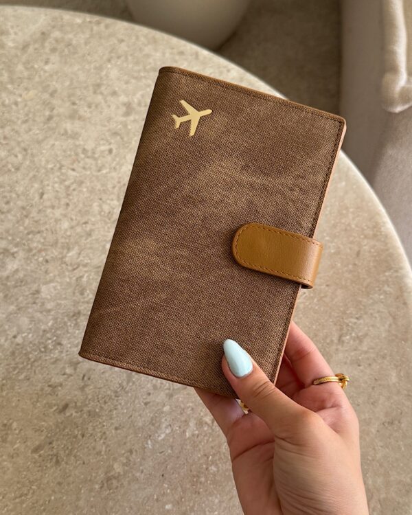 Wander Passport & Mobile Phone Wallet Brown