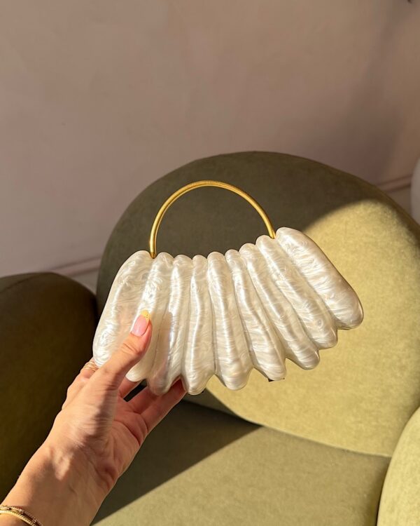 Pearl Muse - White