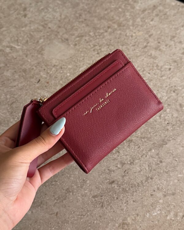 Belle Red