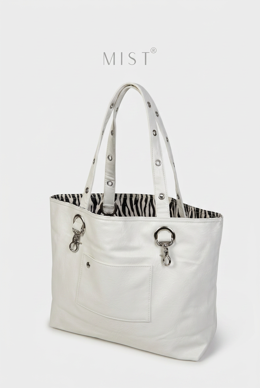 Chloe – White