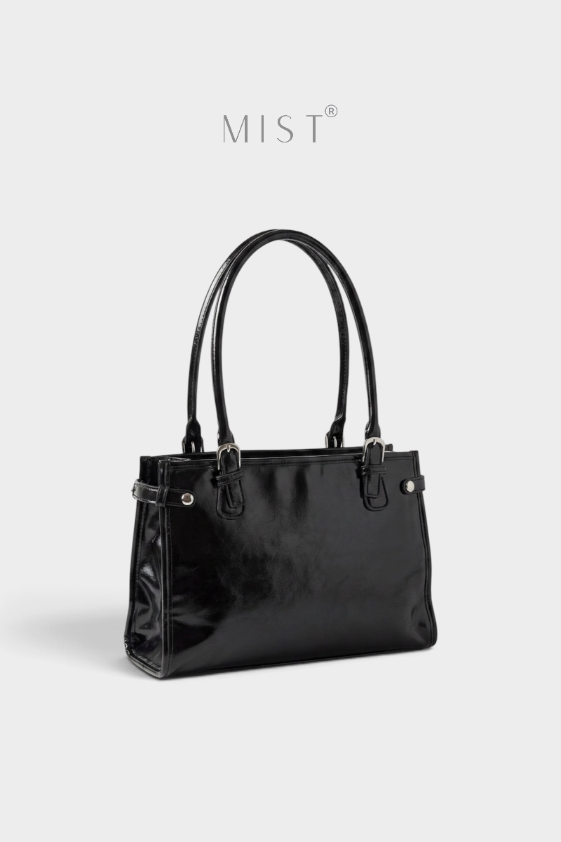 Pamela – Black
